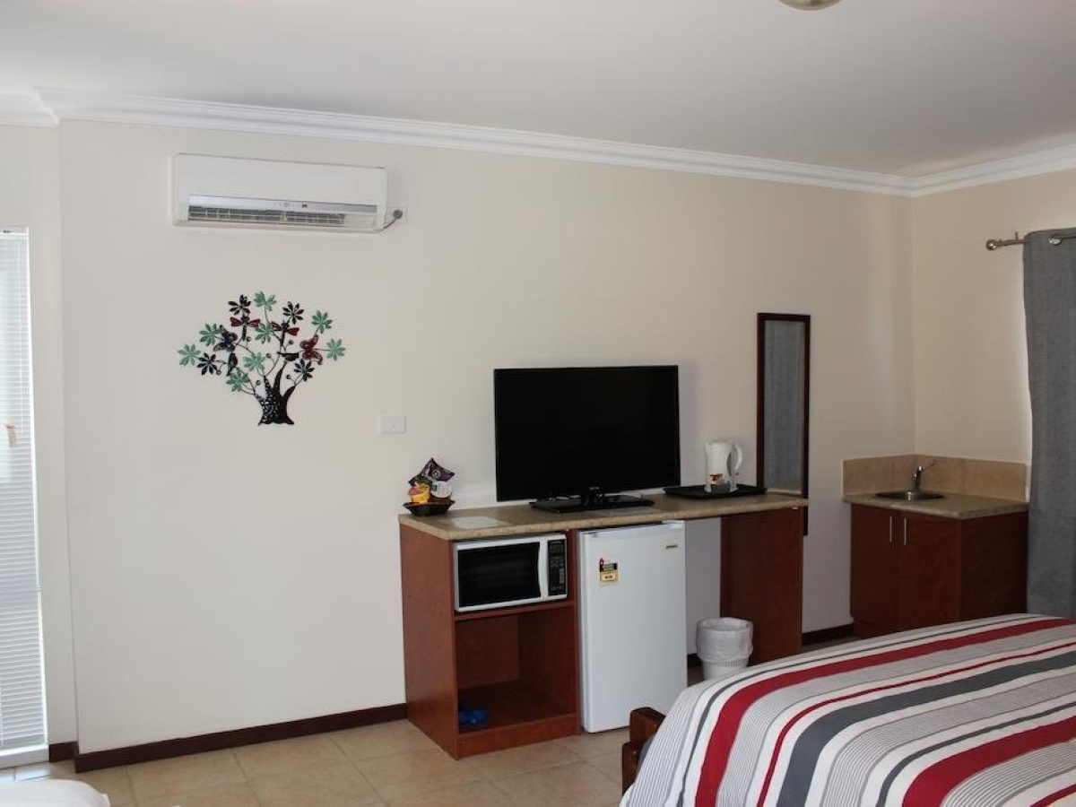 Avocados Accommodation photo