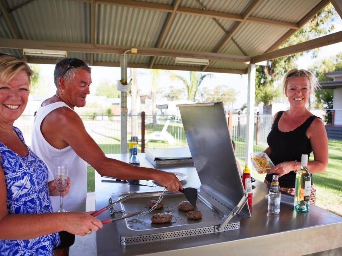 BIG4 NRMA Yarrawonga Mulwala Holiday Park photo