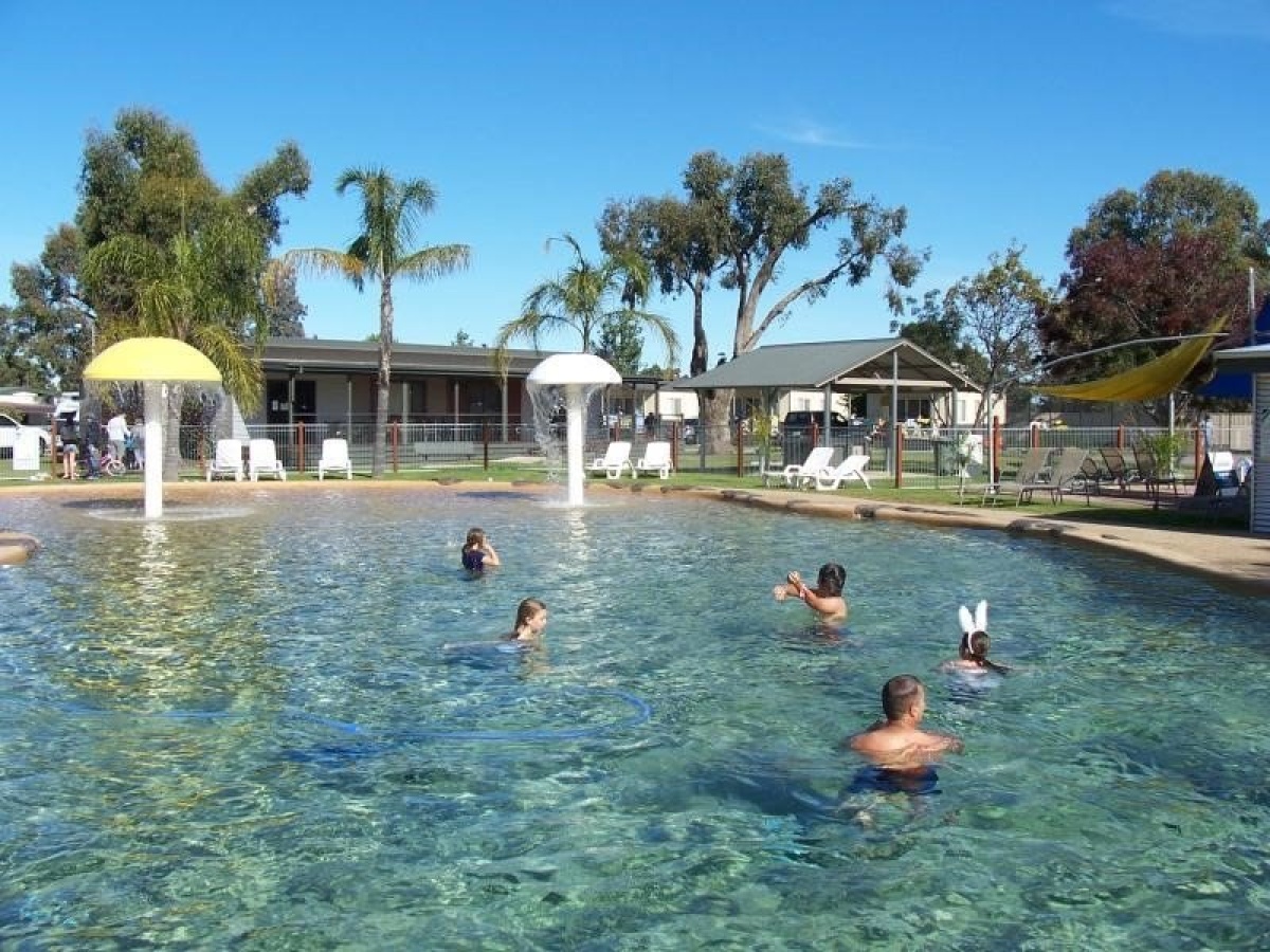 BIG4 NRMA Yarrawonga Mulwala Holiday Park photo
