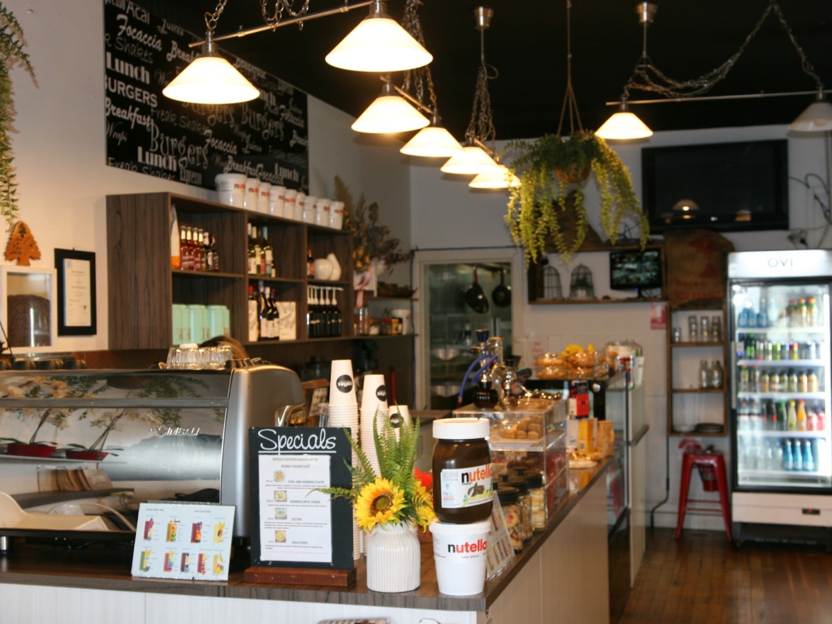 BUBBLY BEANS CAFE/ MIDDLE EASTERN GROCER/ BAKERY photo