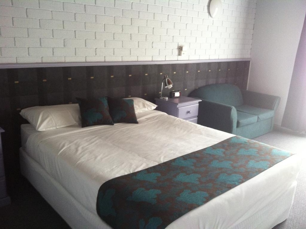 Bakery Park Motor Inn photo