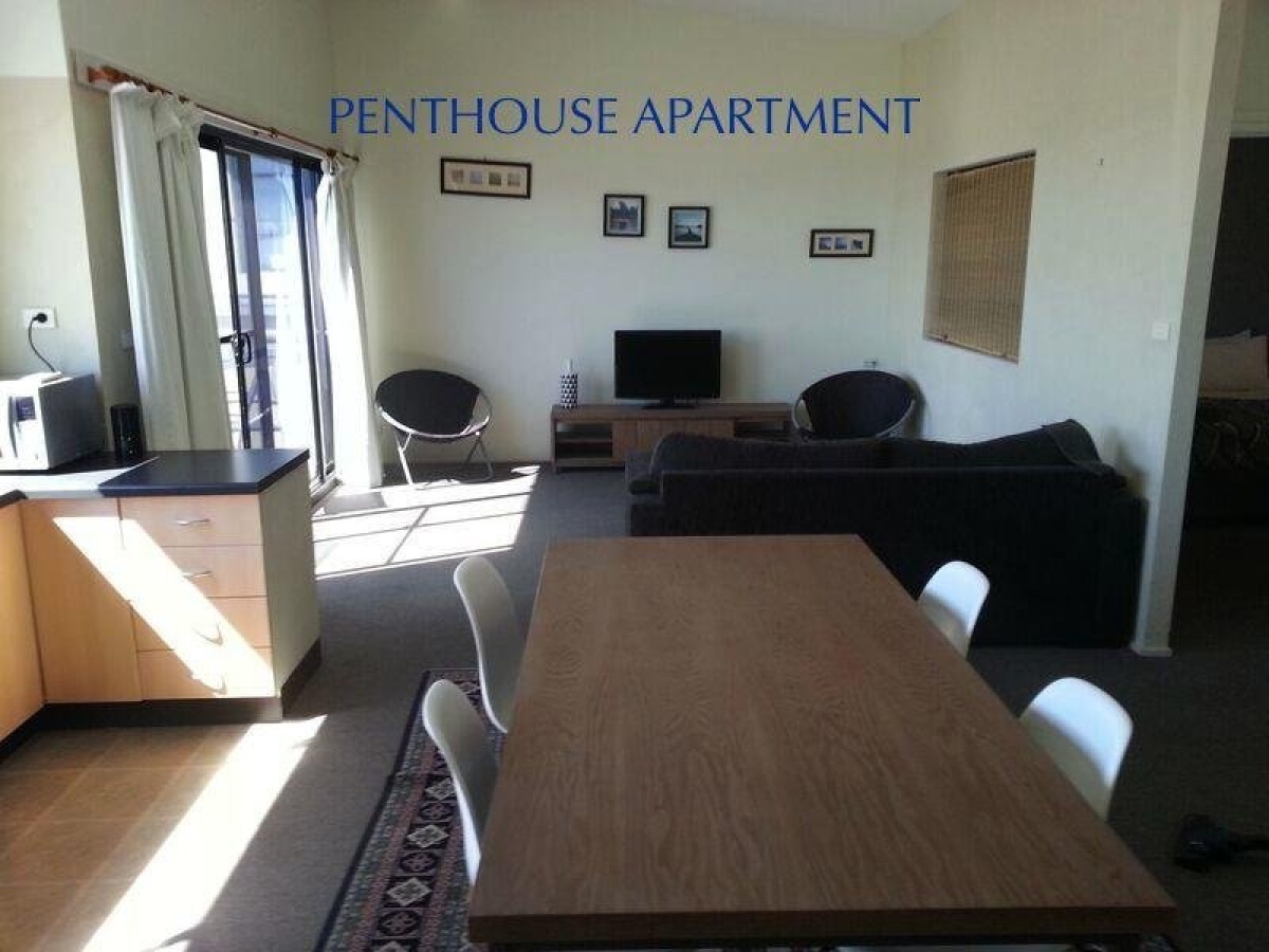 Beach House Mollymook photo