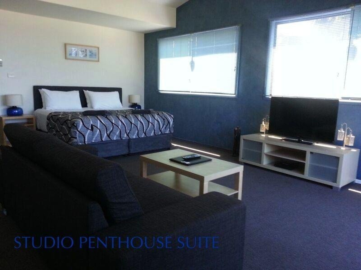 Beach House Mollymook photo