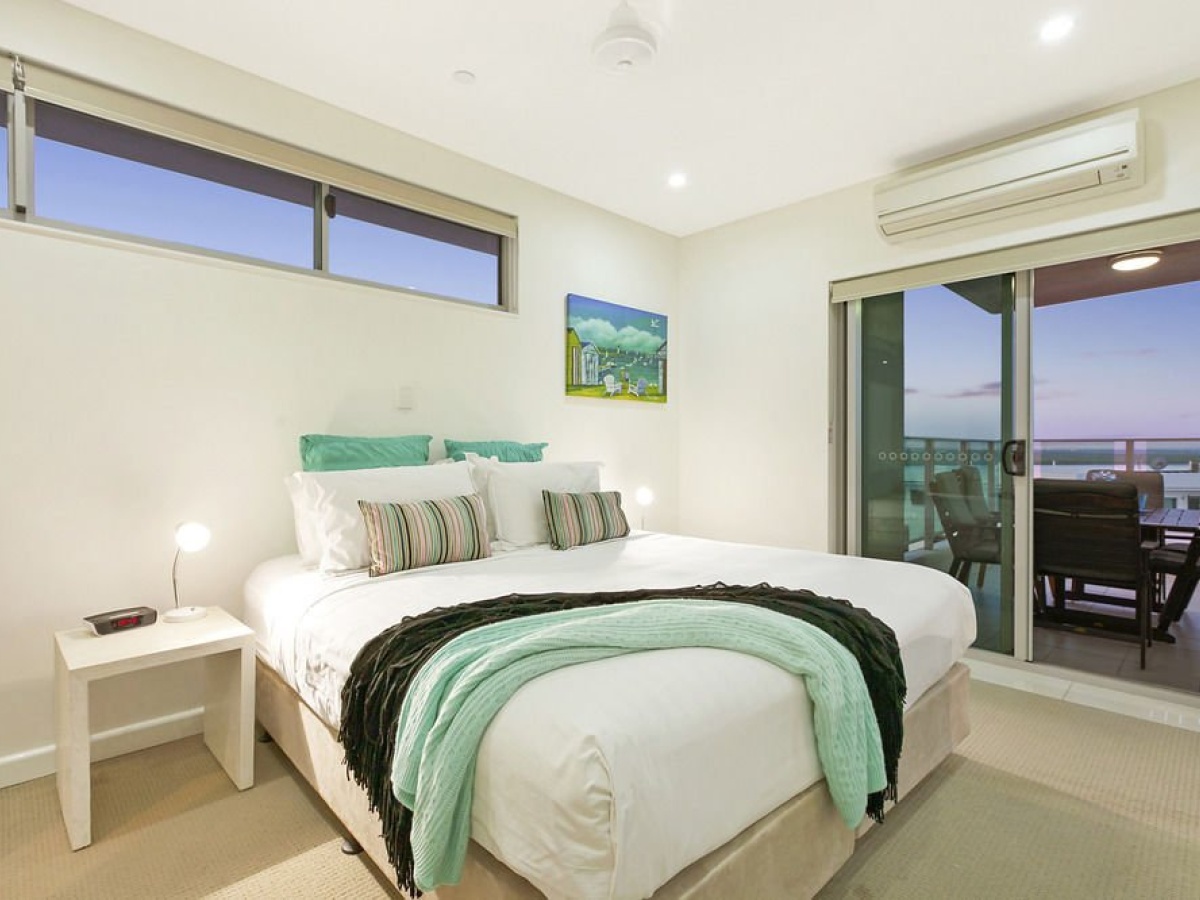 Beachlife Holiday Apartments photo