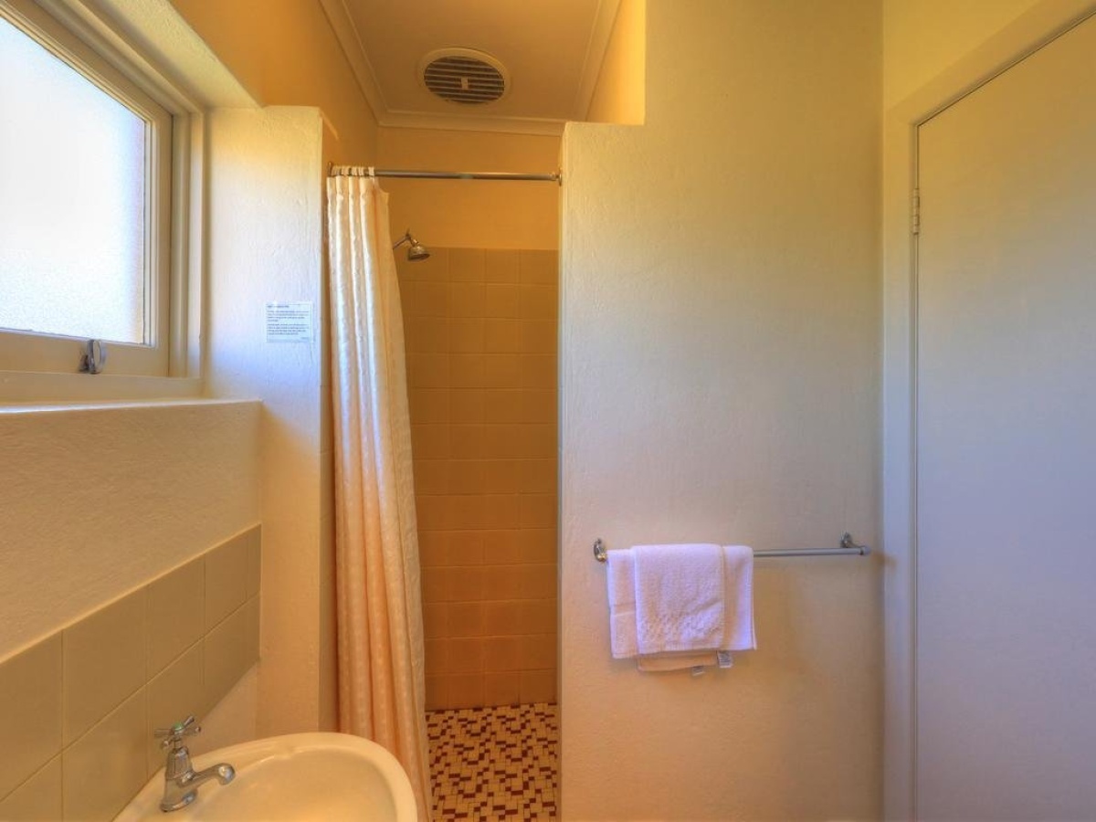 Beachway Motel photo