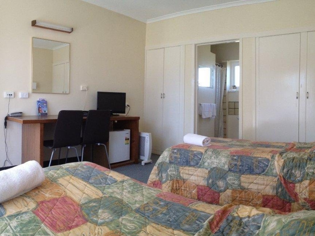 Beachway Motel photo