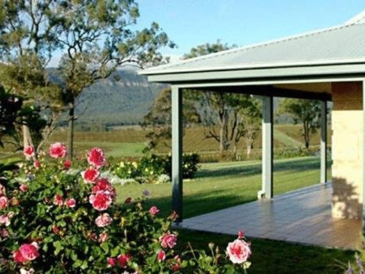 Berenbell Vineyard Retreat photo