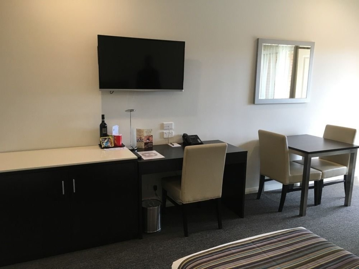 Best Western Plus Bolton on the Park photo