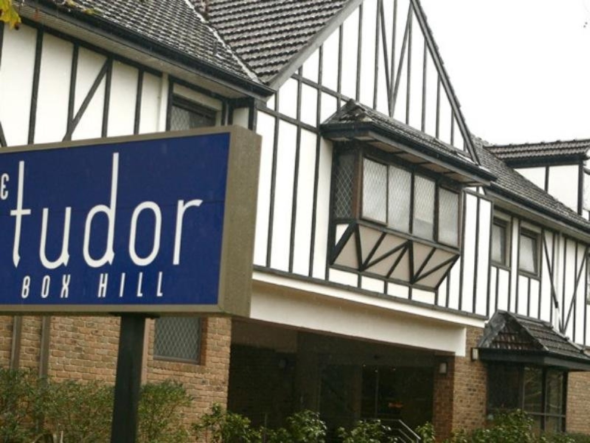 Best Western Plus The Tudor Box Hill photo