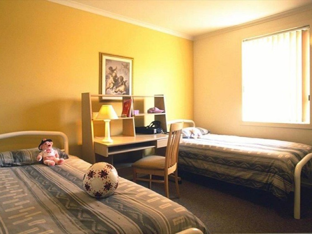 Best Western Plus The Tudor Box Hill photo