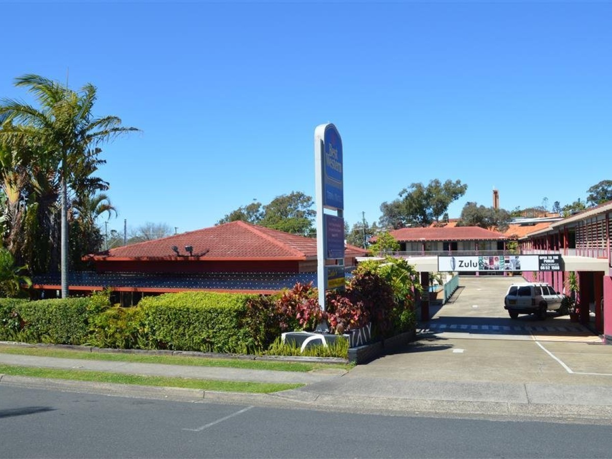 Best Western Zebra Motel photo