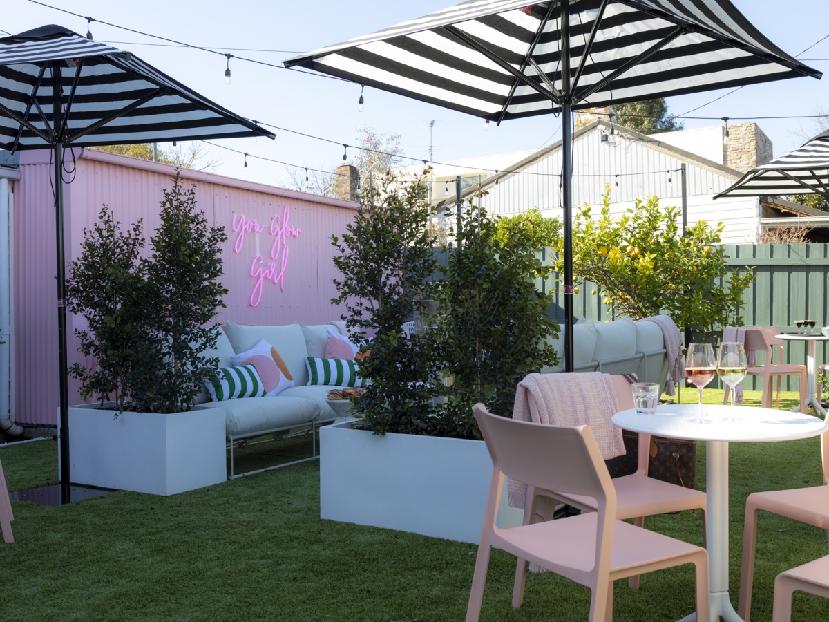 Blush Bubbles Bar photo