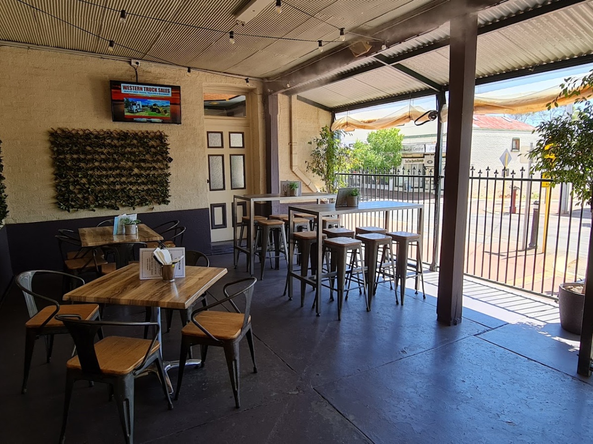 Bottlemart – Northam Tavern photo