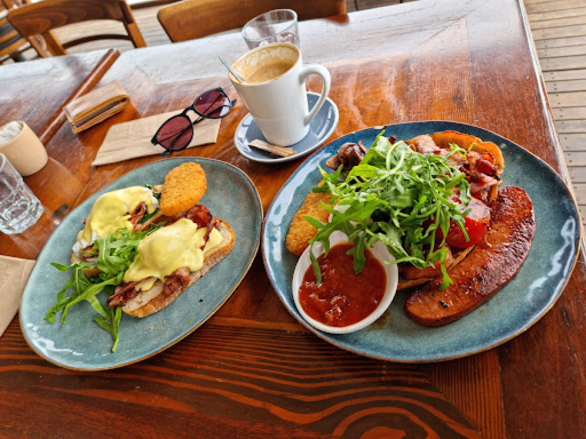 Breeze Cafe & Bar photo