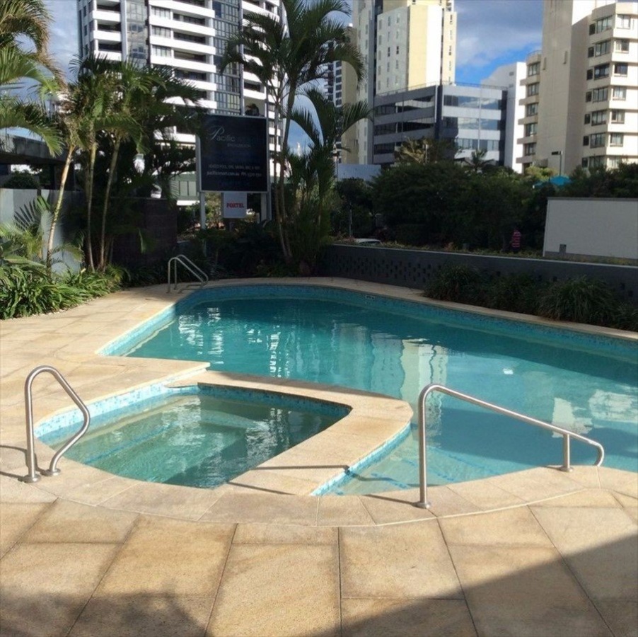 Broadbeach Pacific Resort photo