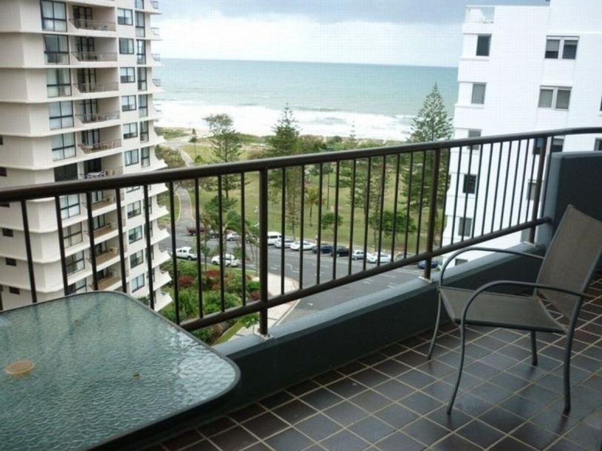 Broadbeach Pacific Resort photo