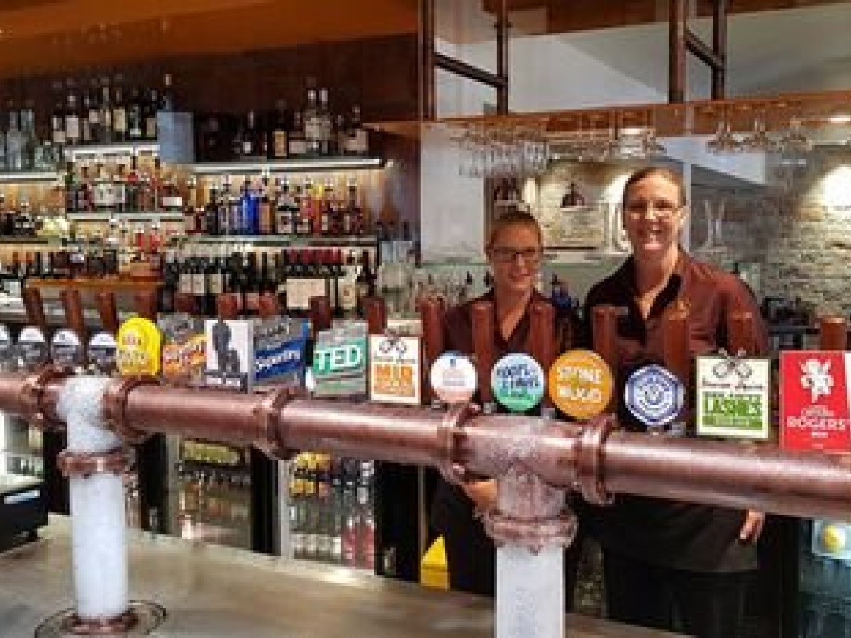 Burke and Wills Hotel Toowoomba photo