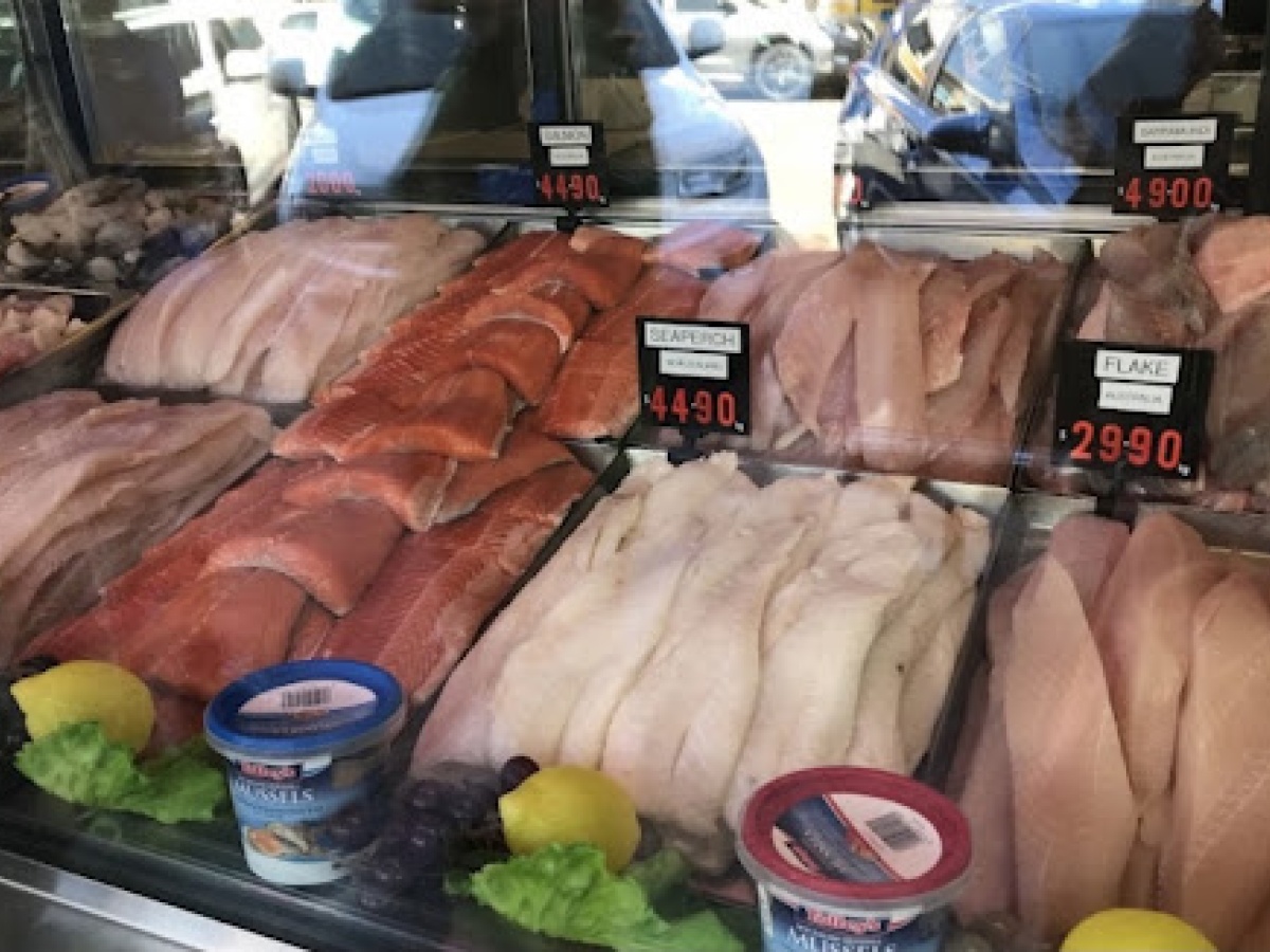 Burleigh Heads Fishmongers photo