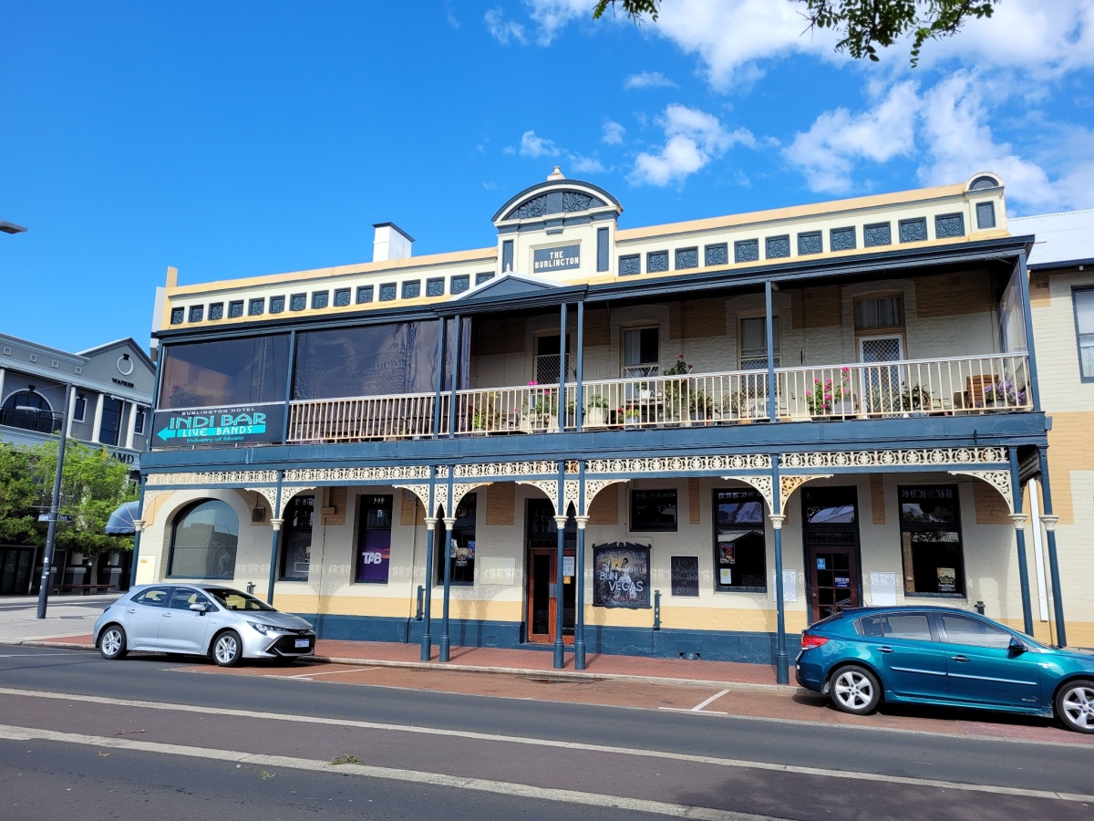 Burlington Hotel Bunbury photo