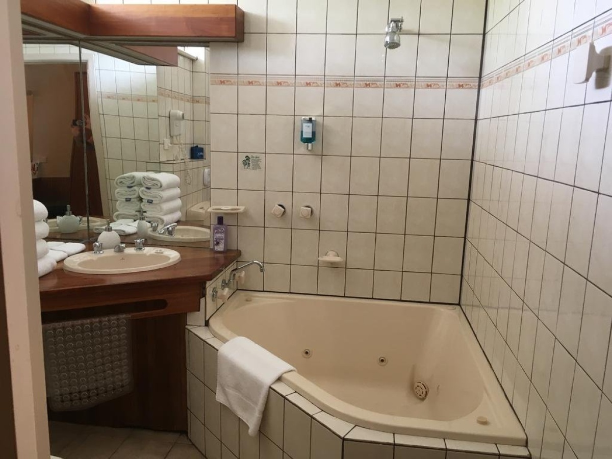 Camperdown Cascade Motel photo