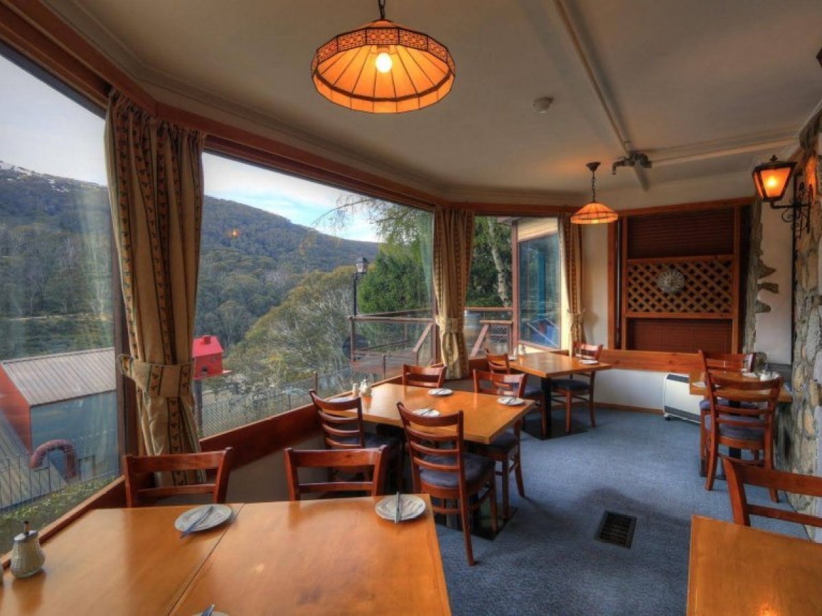 Candlelight Lodge photo