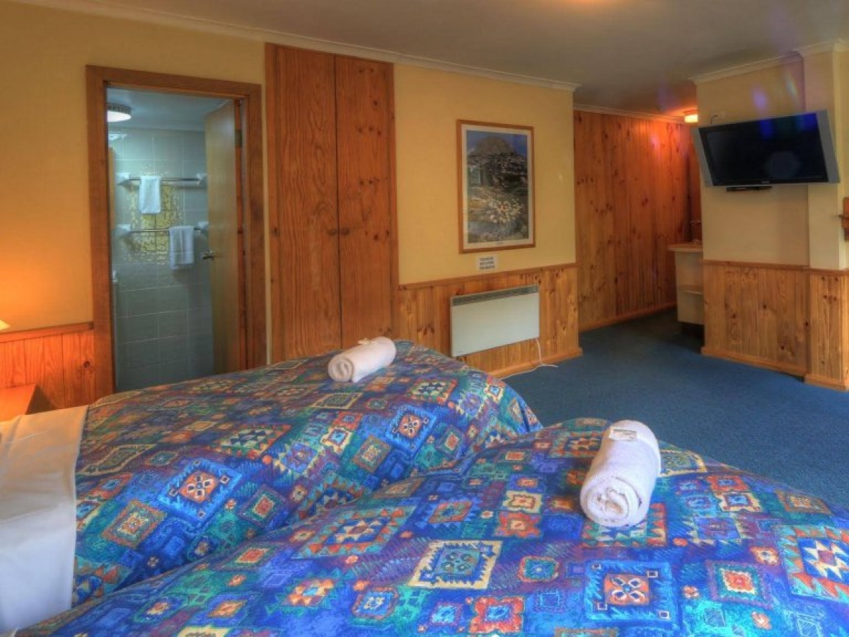 Candlelight Lodge photo