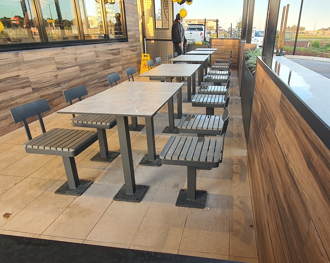 Carl’s Jr. Armstrong Creek photo