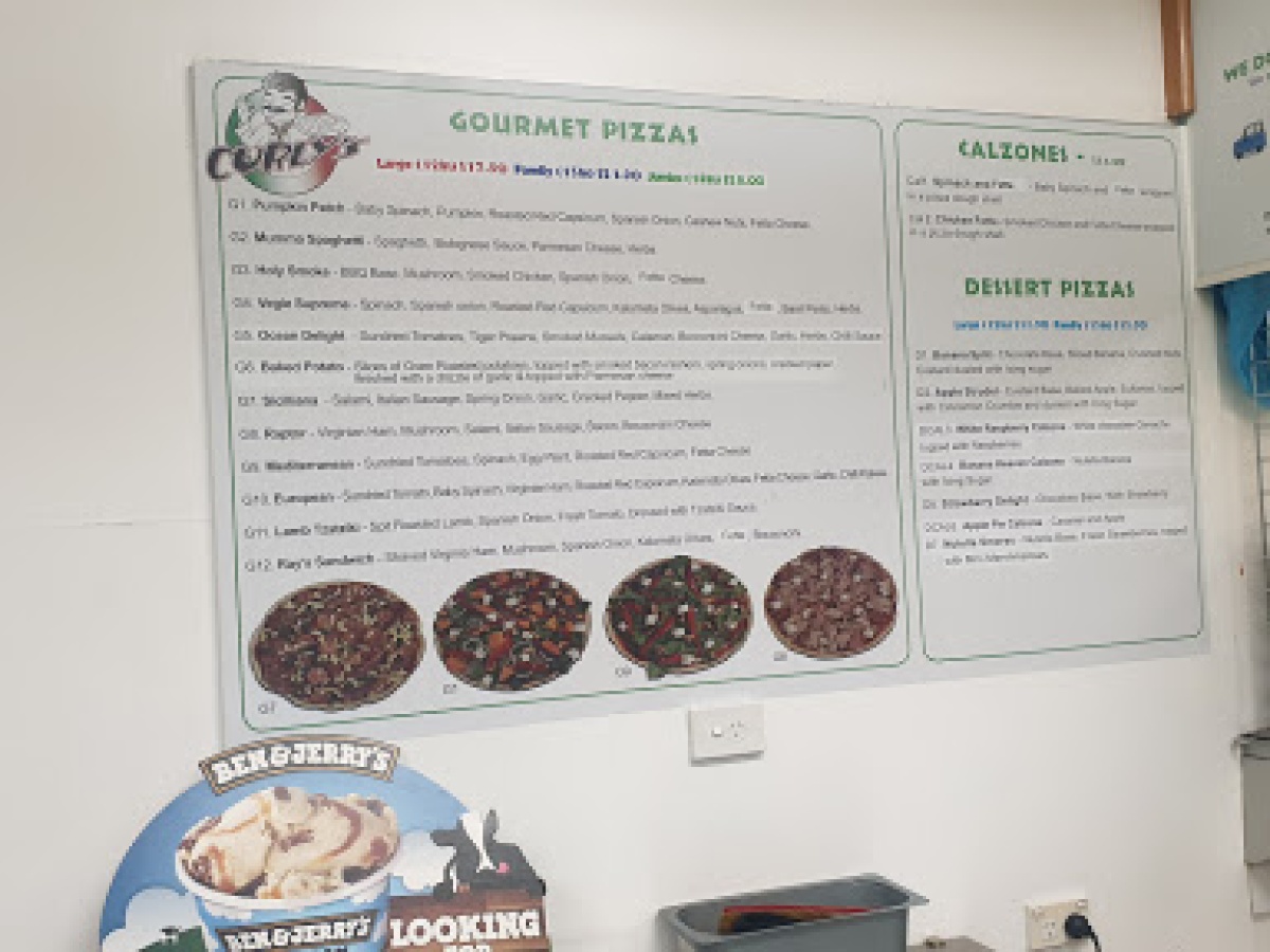 Curlys Pizza photo