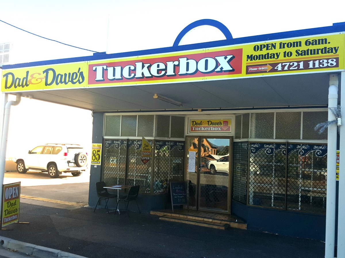 Dad & Daves Tuckerbox photo