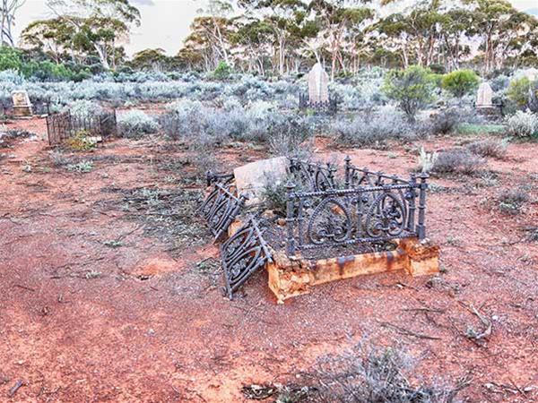 Broad Arrow Cemetery