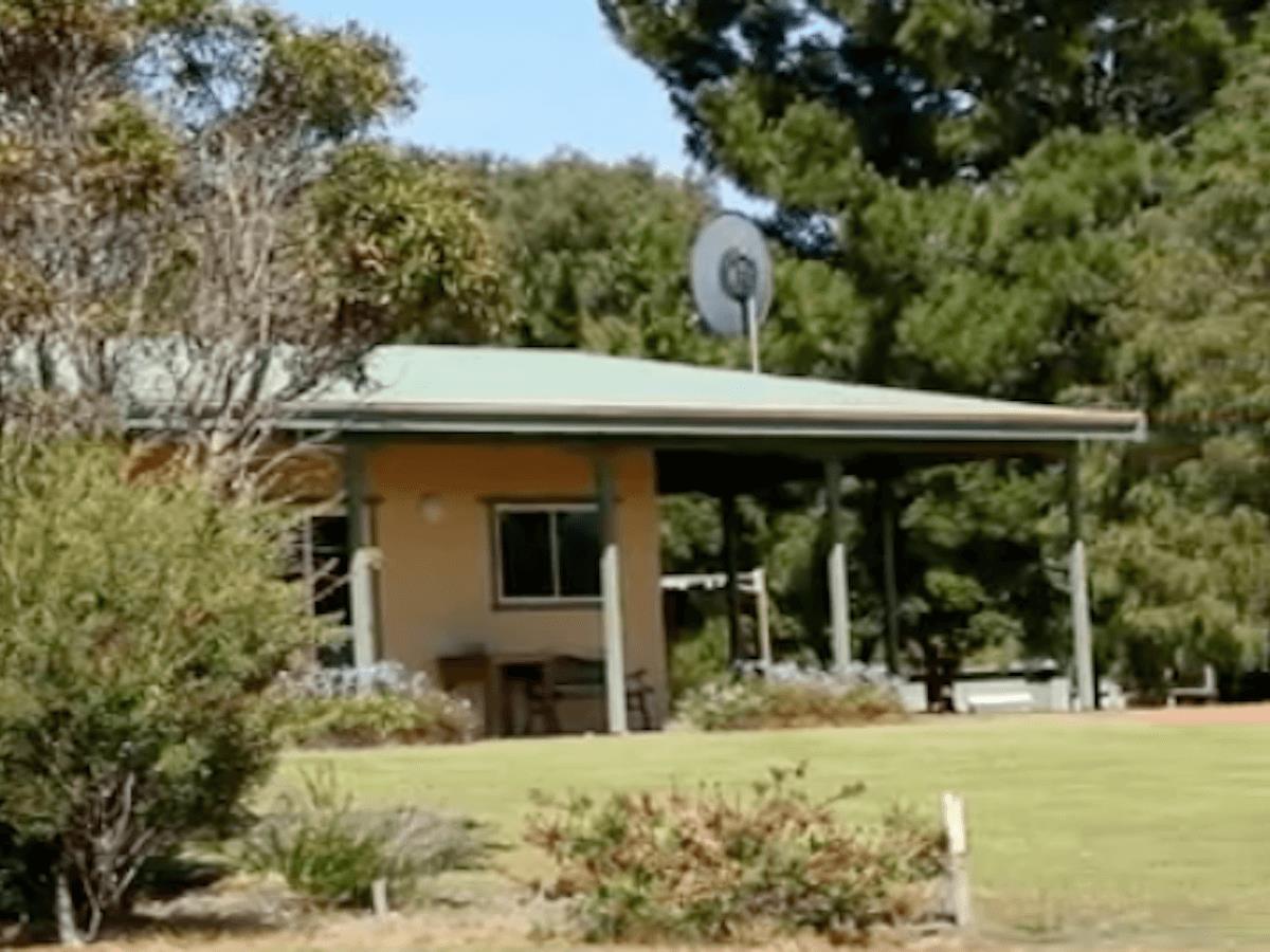 Riverside Retreat, Walpole