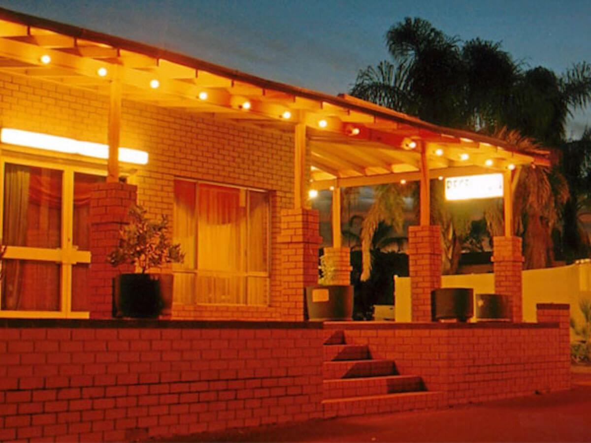 Coolangatta Sands Hotel