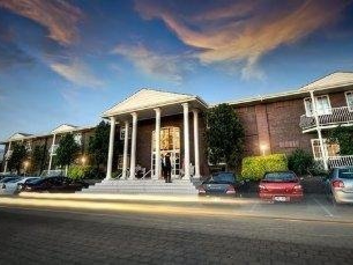 Adelaide Inn