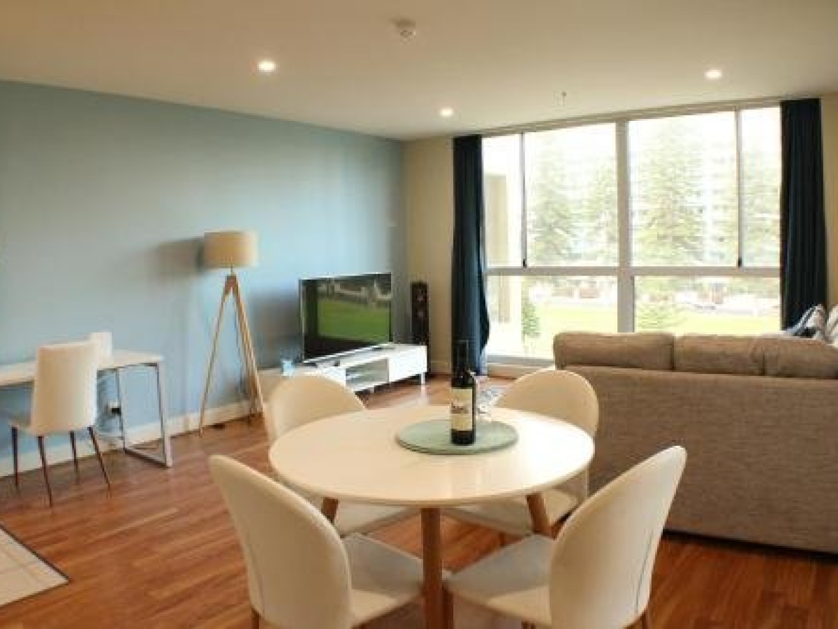 Beachside Luxury Apartments One & Two Bedroom
