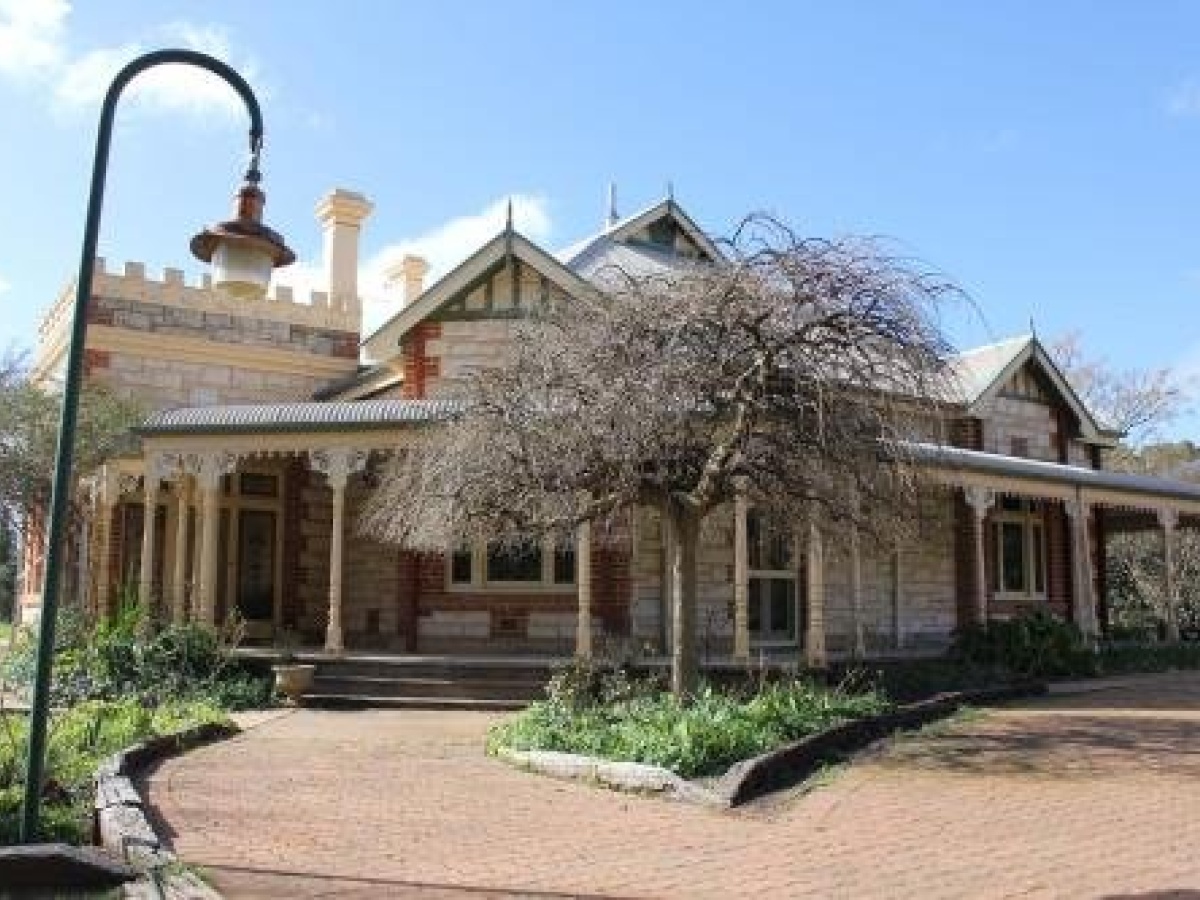 Cockburn House