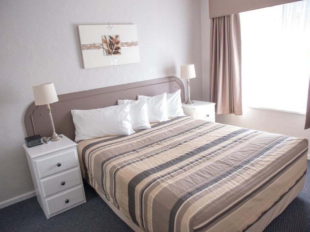 Arkana Motor Inn & Terrace Apartments