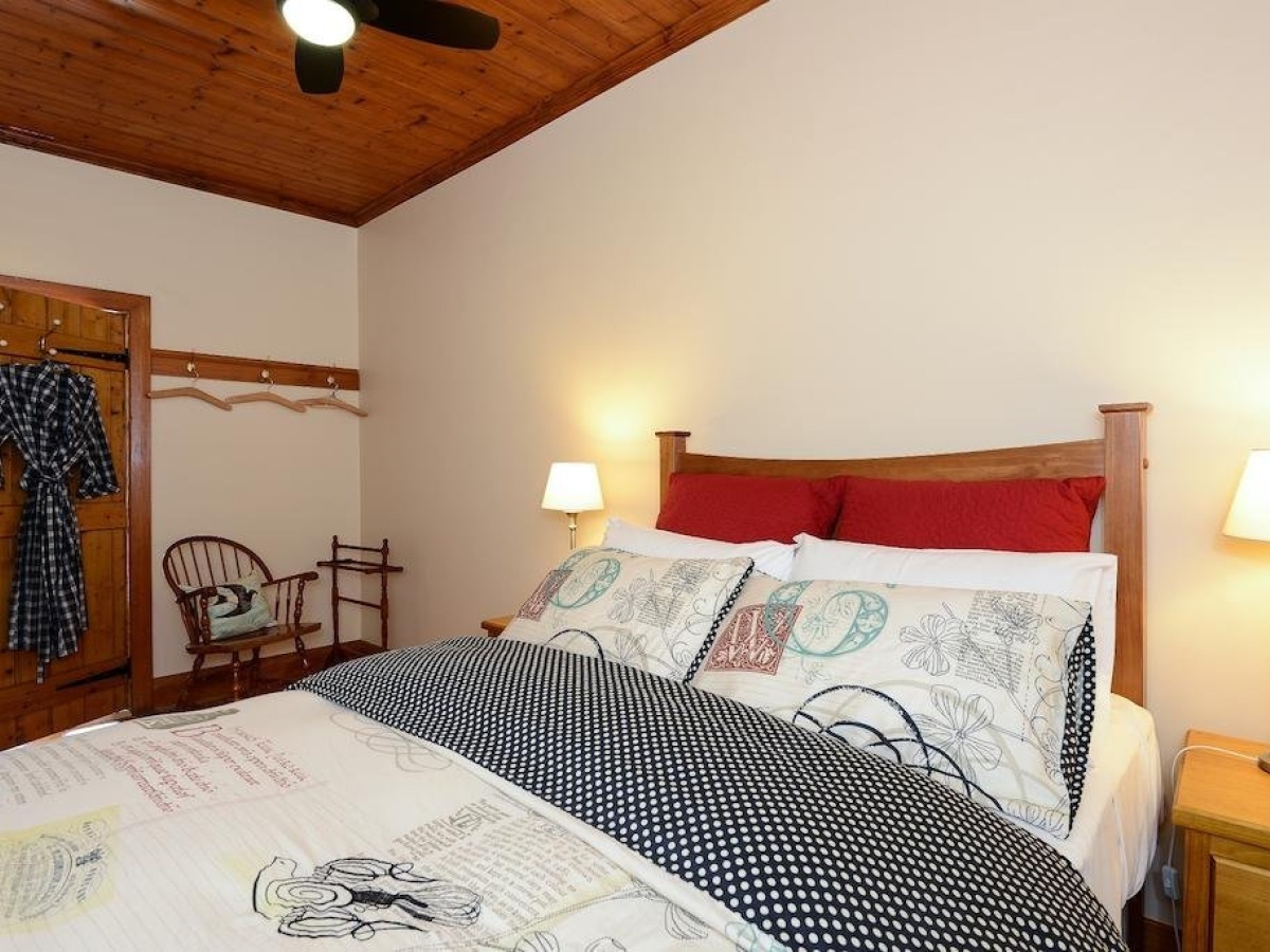 Trafalgar Premium Vintage Suites