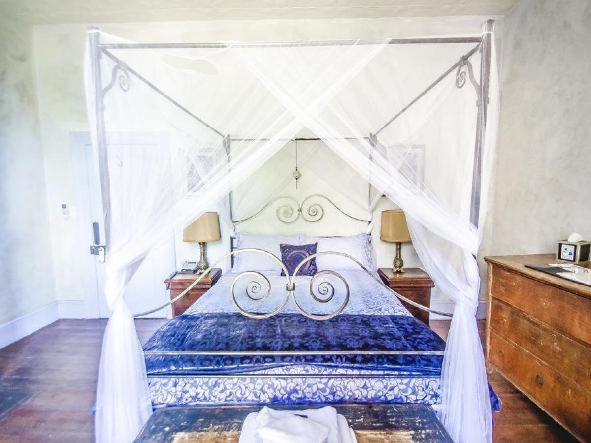 AUTHENTICITY HEALTH & WELLNESS RETREAT