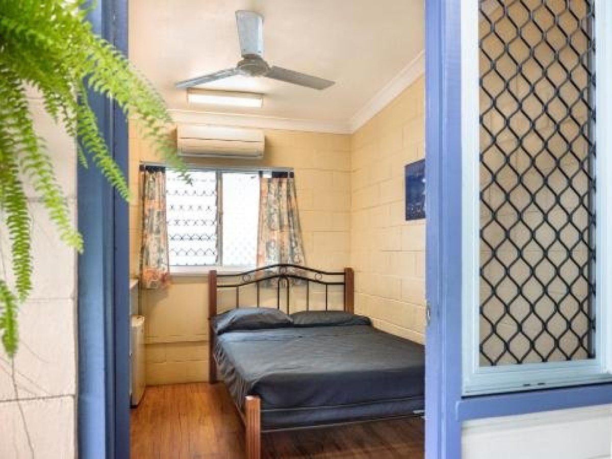 CastaWays Backpackers Cairns