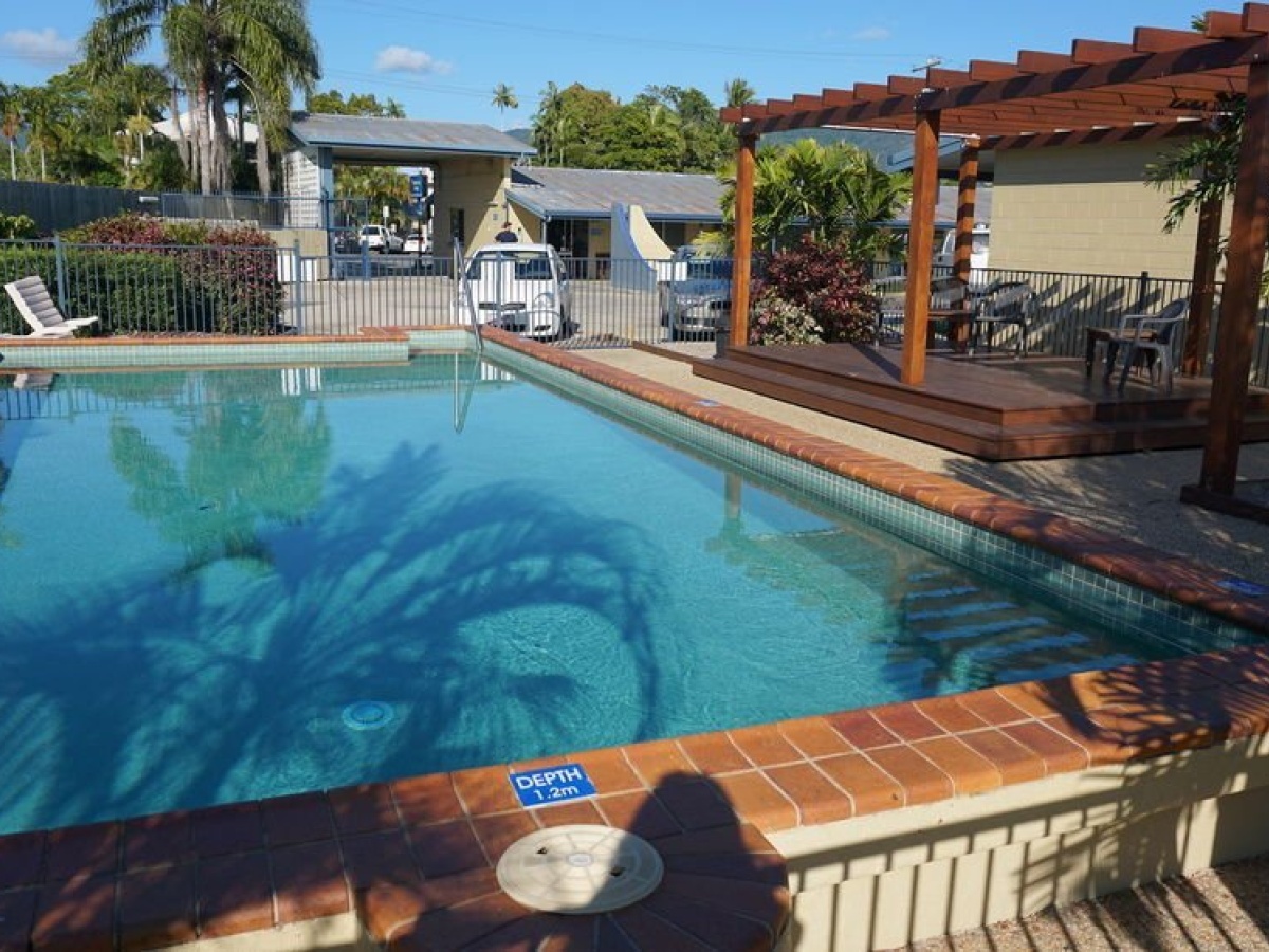 Tropicana Lodge Motel