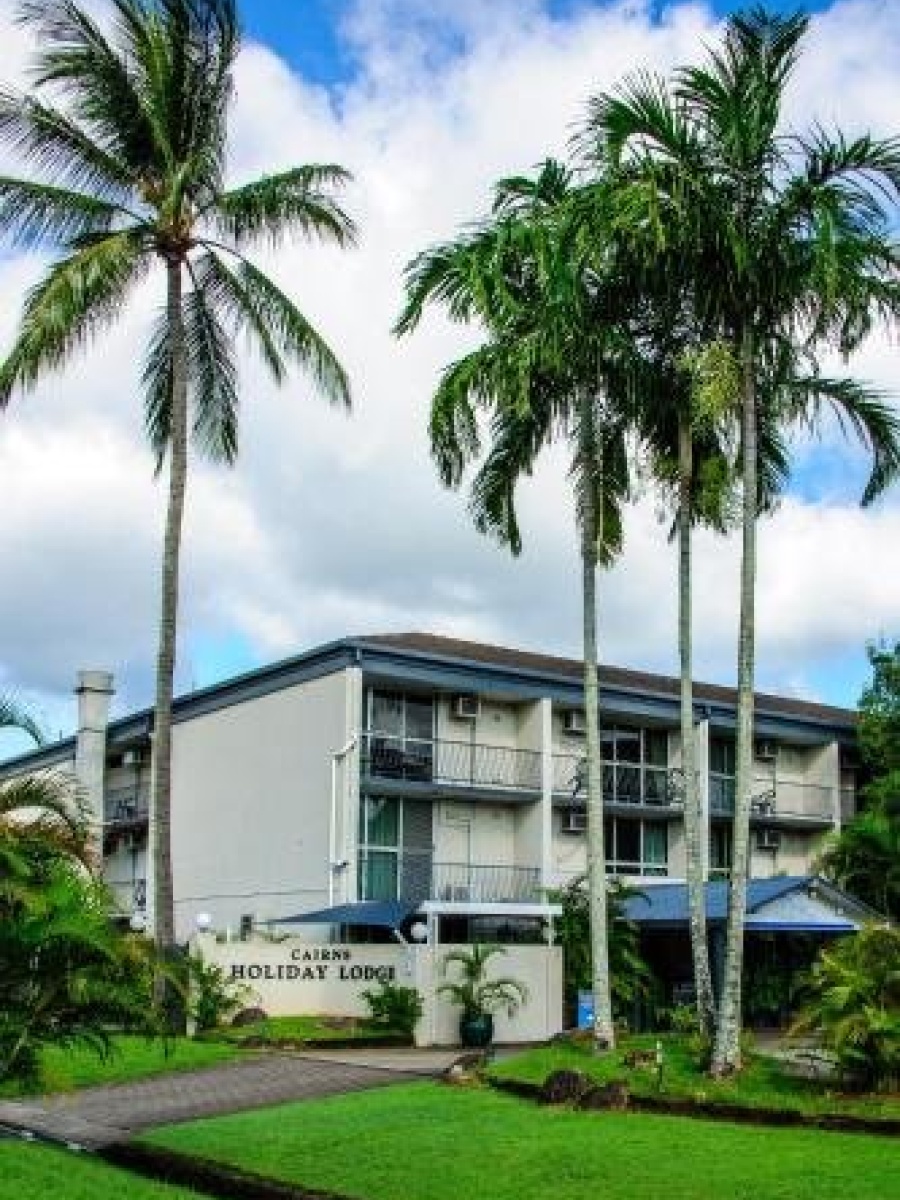 Cairns Holiday Lodge