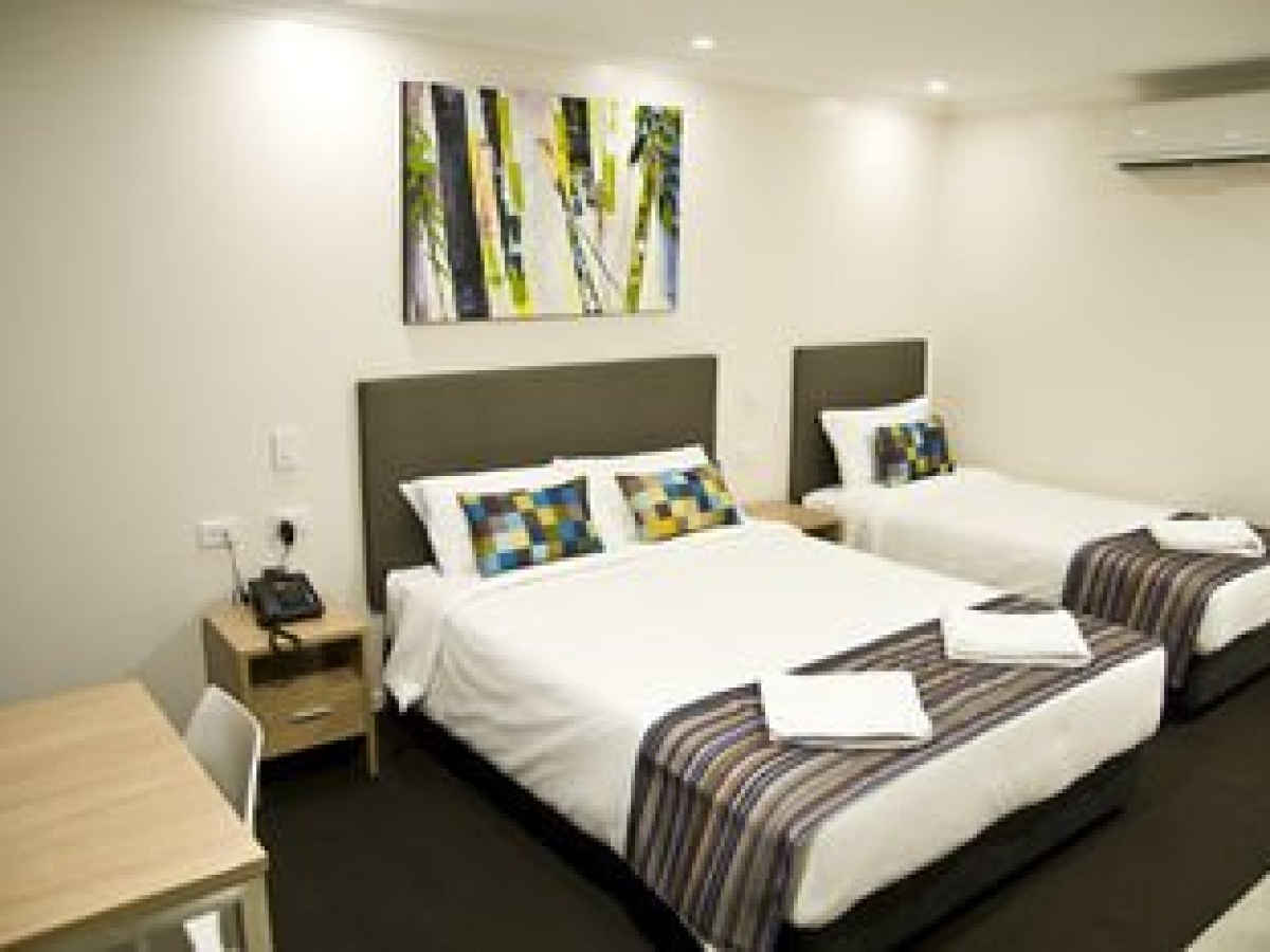 Roma Central Motel