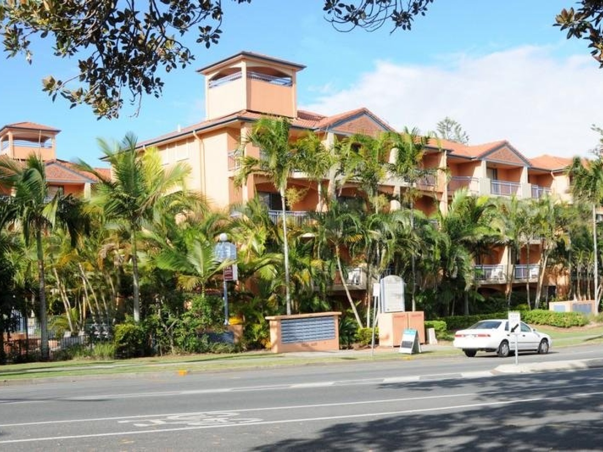 Bella Mare Coolangatta Beachside Apartments