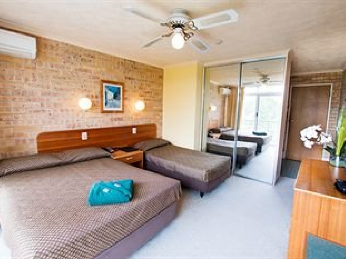 Bombora Resort – Coolangatta