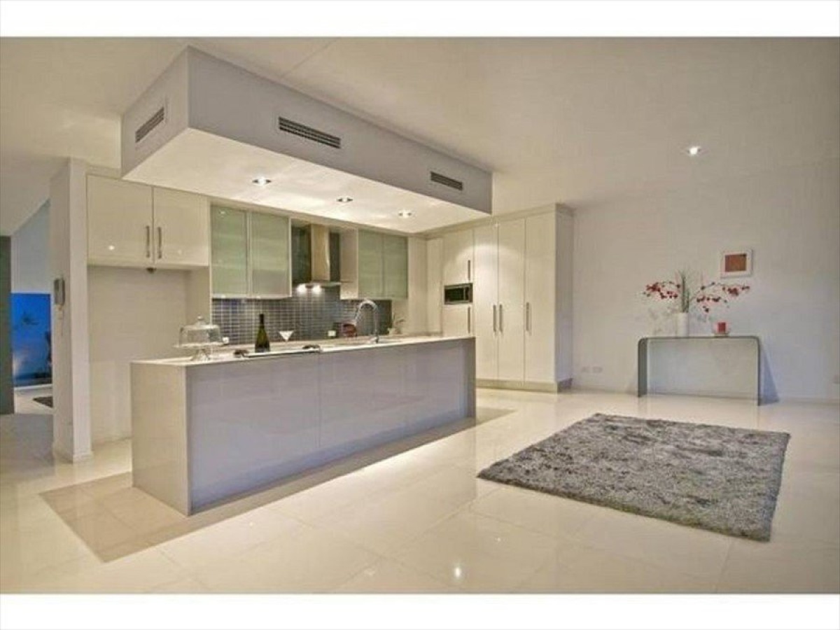 Athena on Moana, Broadbeach Waters