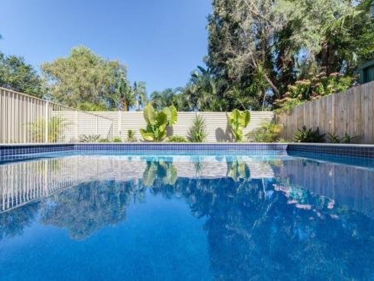 59 Banksia Avenue Coolum Beach – Pet Friendly, Linen included, 500 BOND