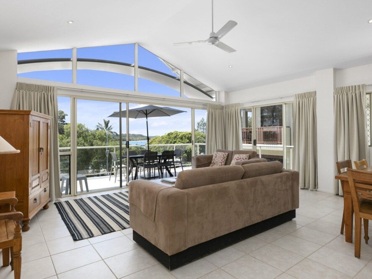 Beautiful North Facing River Views at Noosaville – Unit 4 Riverside 235 Gympie Tce