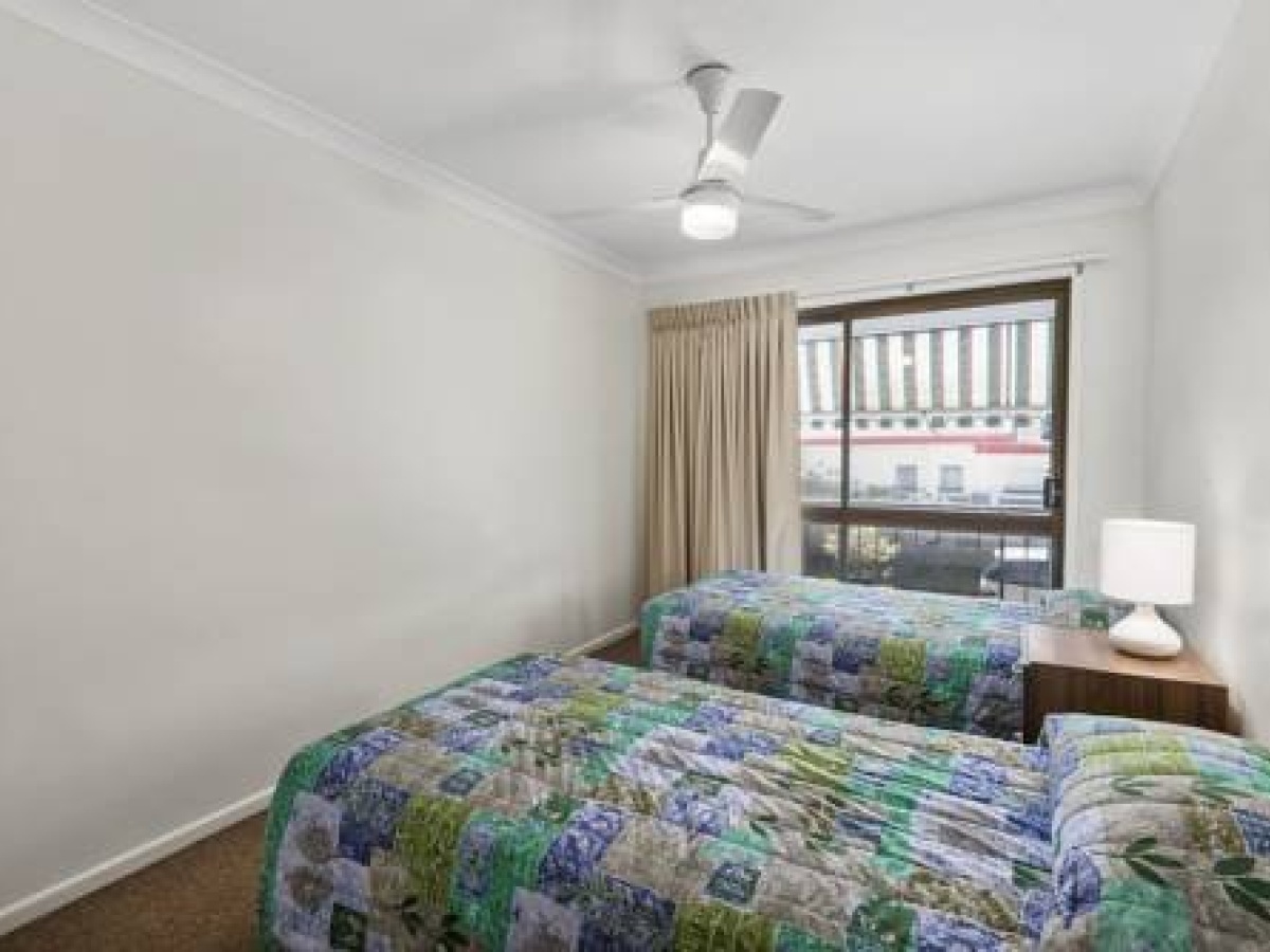 Whiteoaks Motel & Lodges