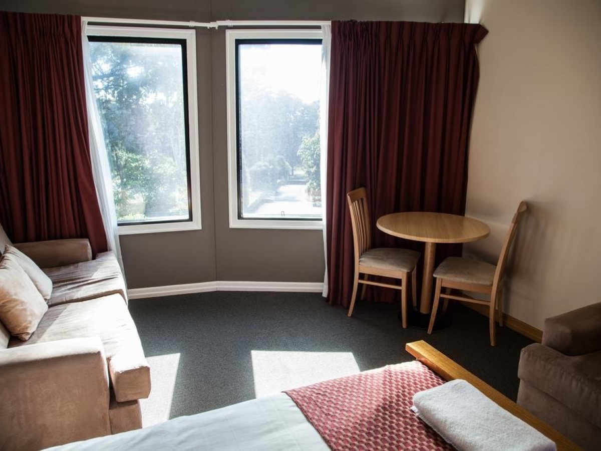 Eastgate on the Range Motel