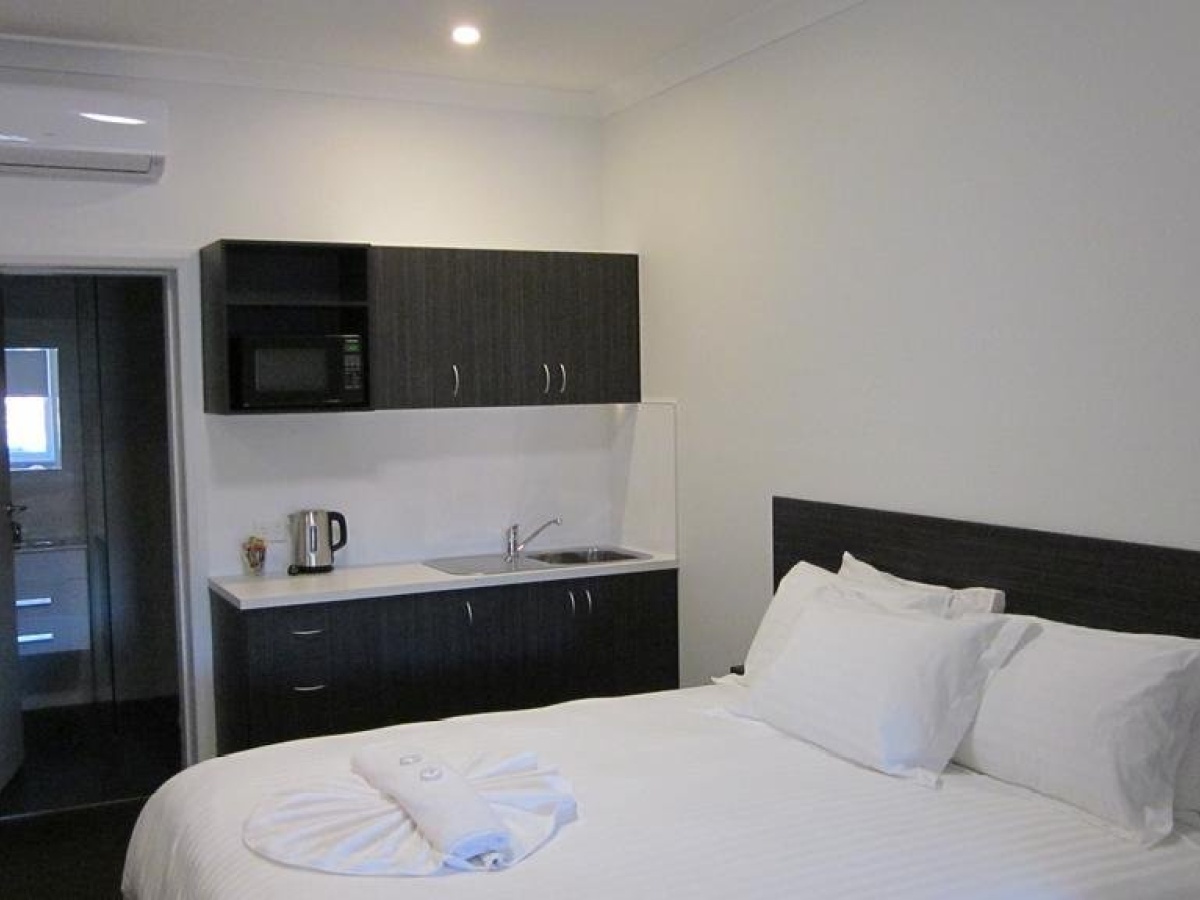 Queens Head Hotel